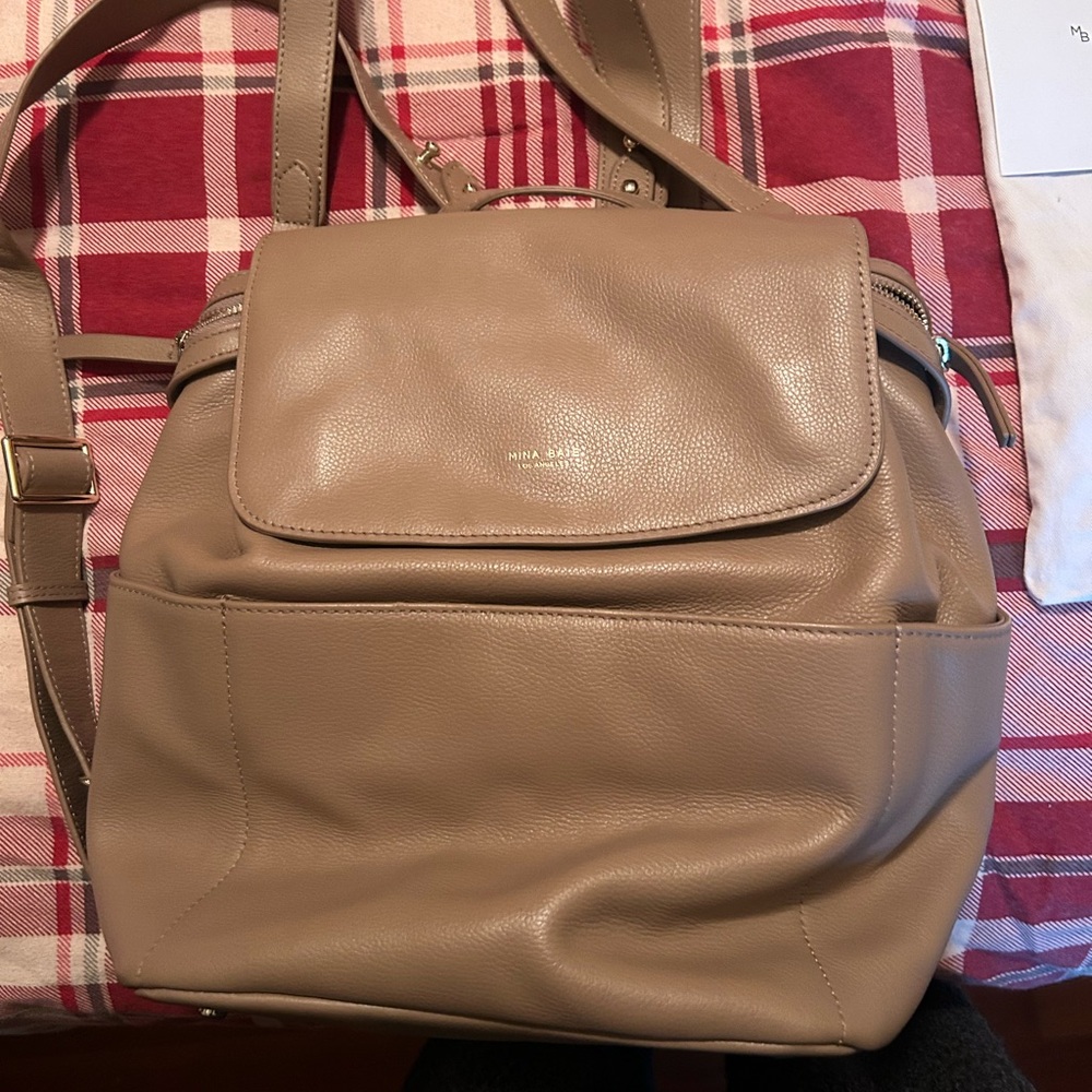 Mina Baie mini Kinney